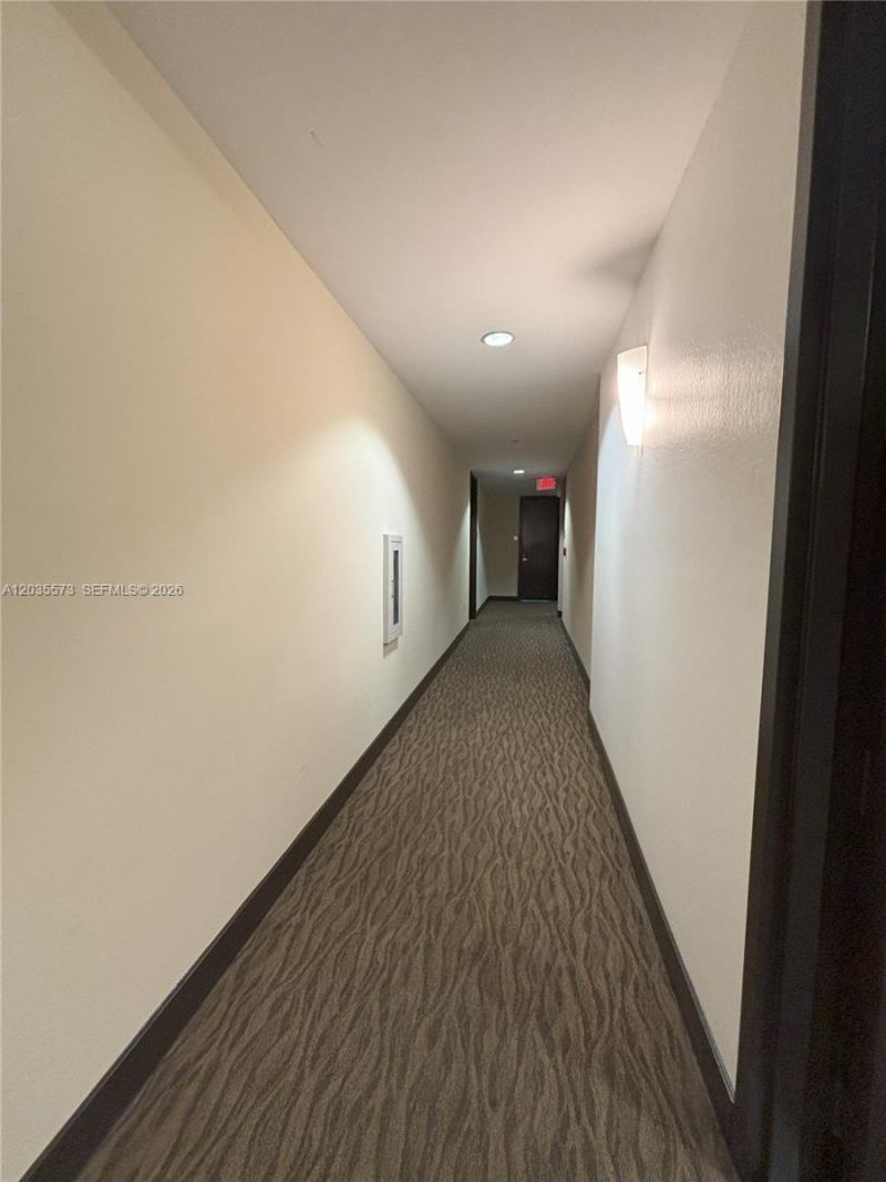 79 SW 12th St , Unit 4012-S, Miami, FL 33130 Photo