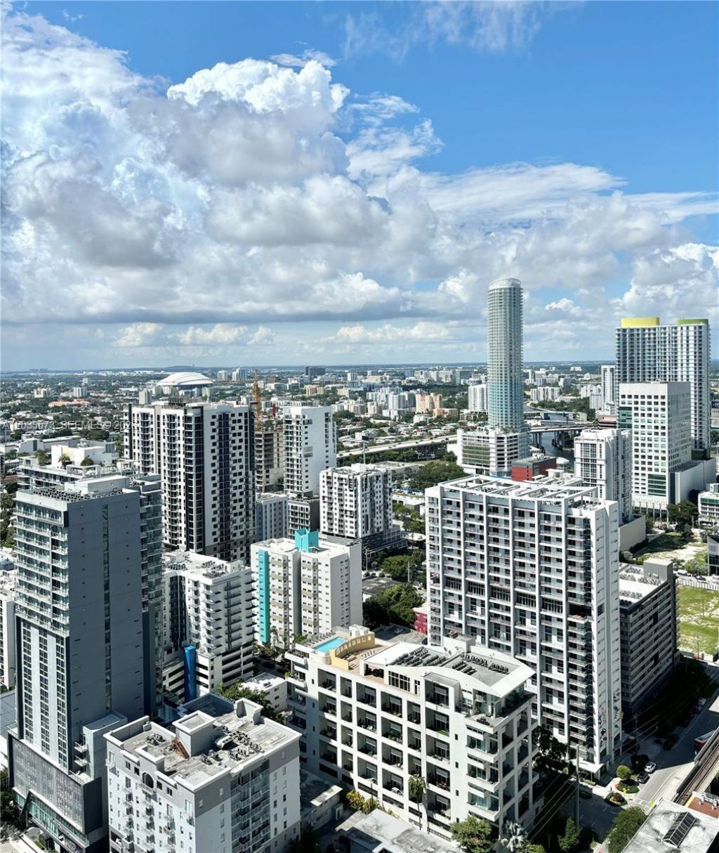 79 SW 12th St , Unit 4012-S, Miami, FL 33130 Photo
