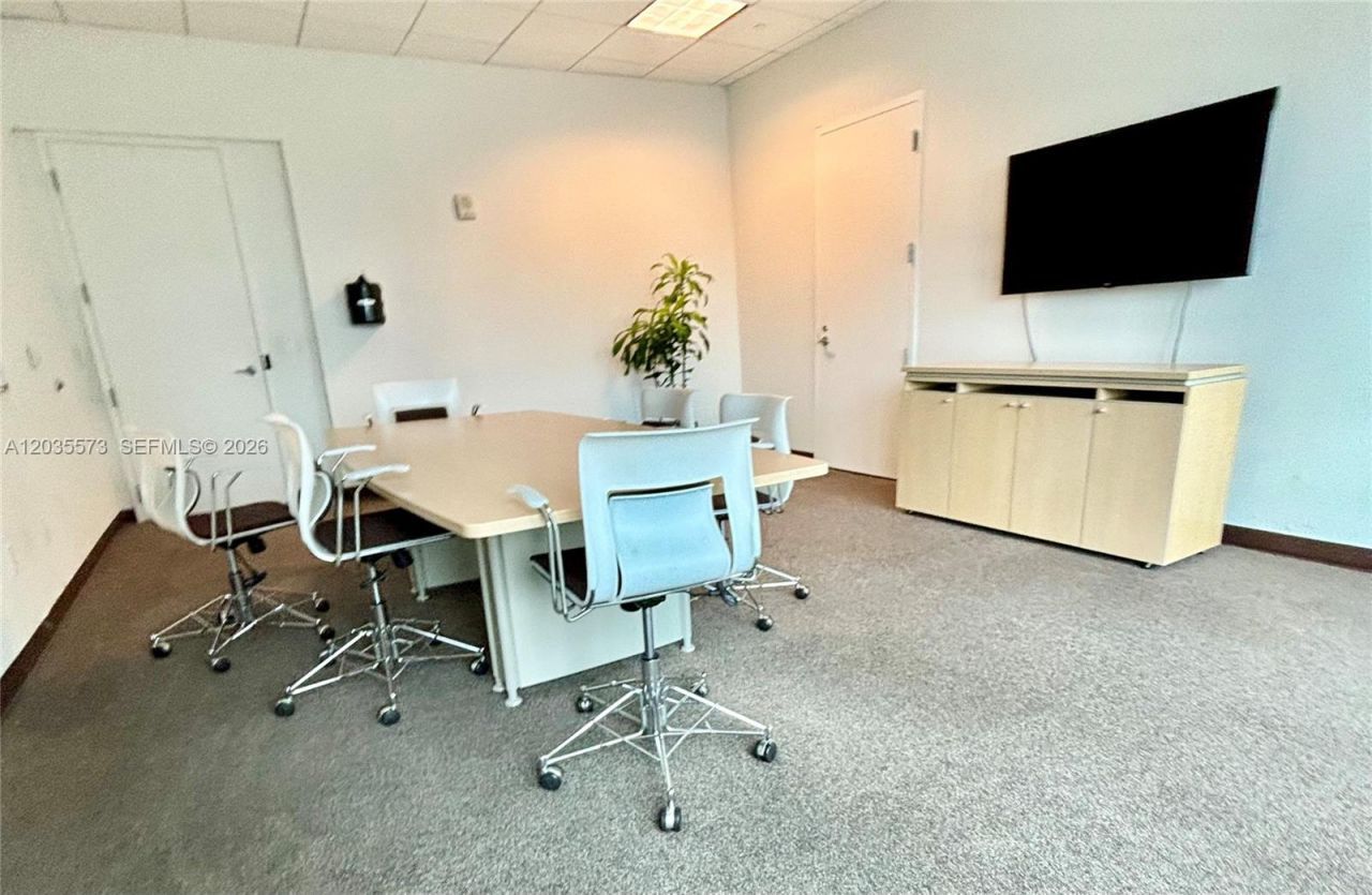 79 SW 12th St , Unit 4012-S, Miami, FL 33130 Photo