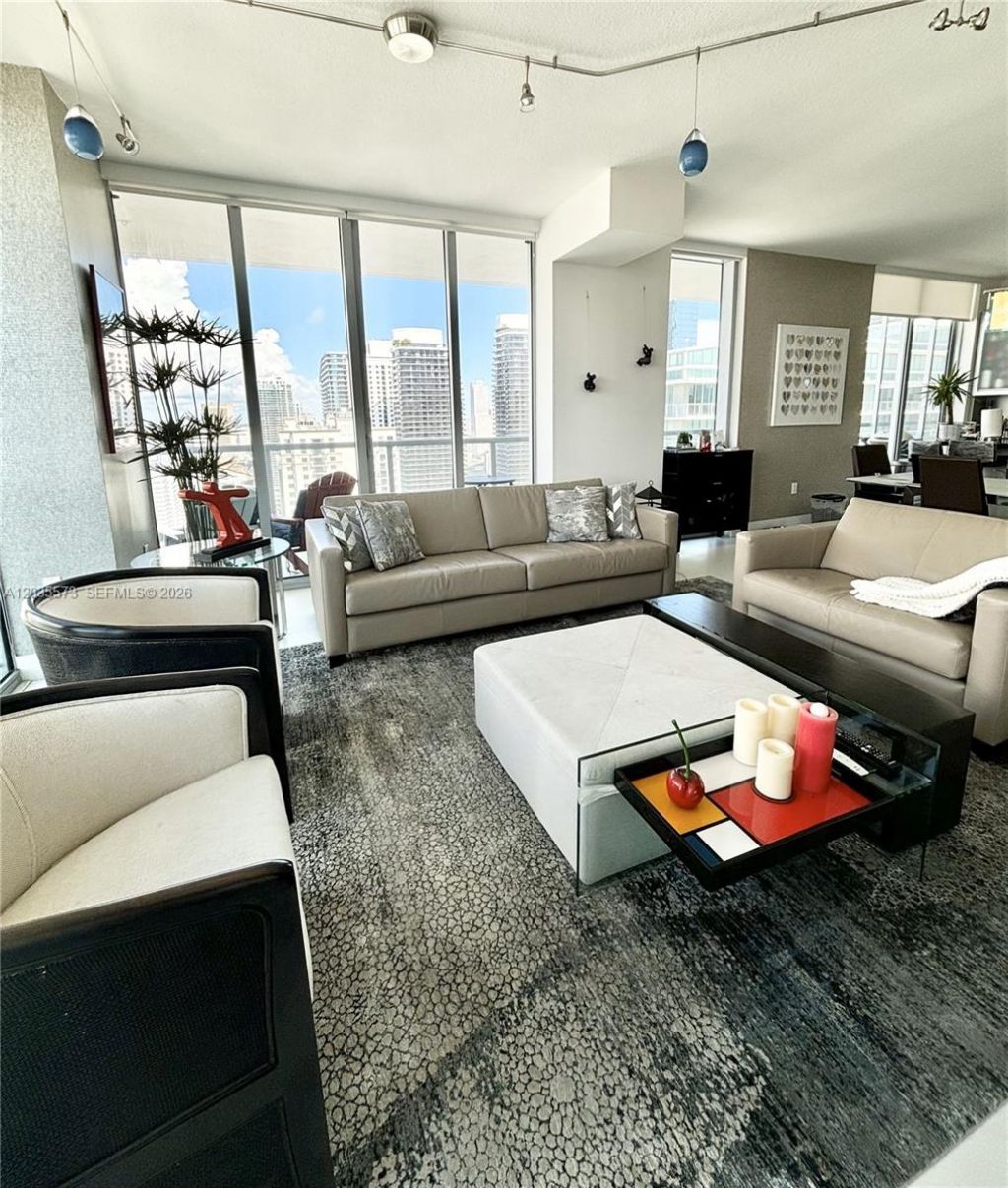 79 SW 12th St , Unit 4012-S, Miami, FL 33130 Photo
