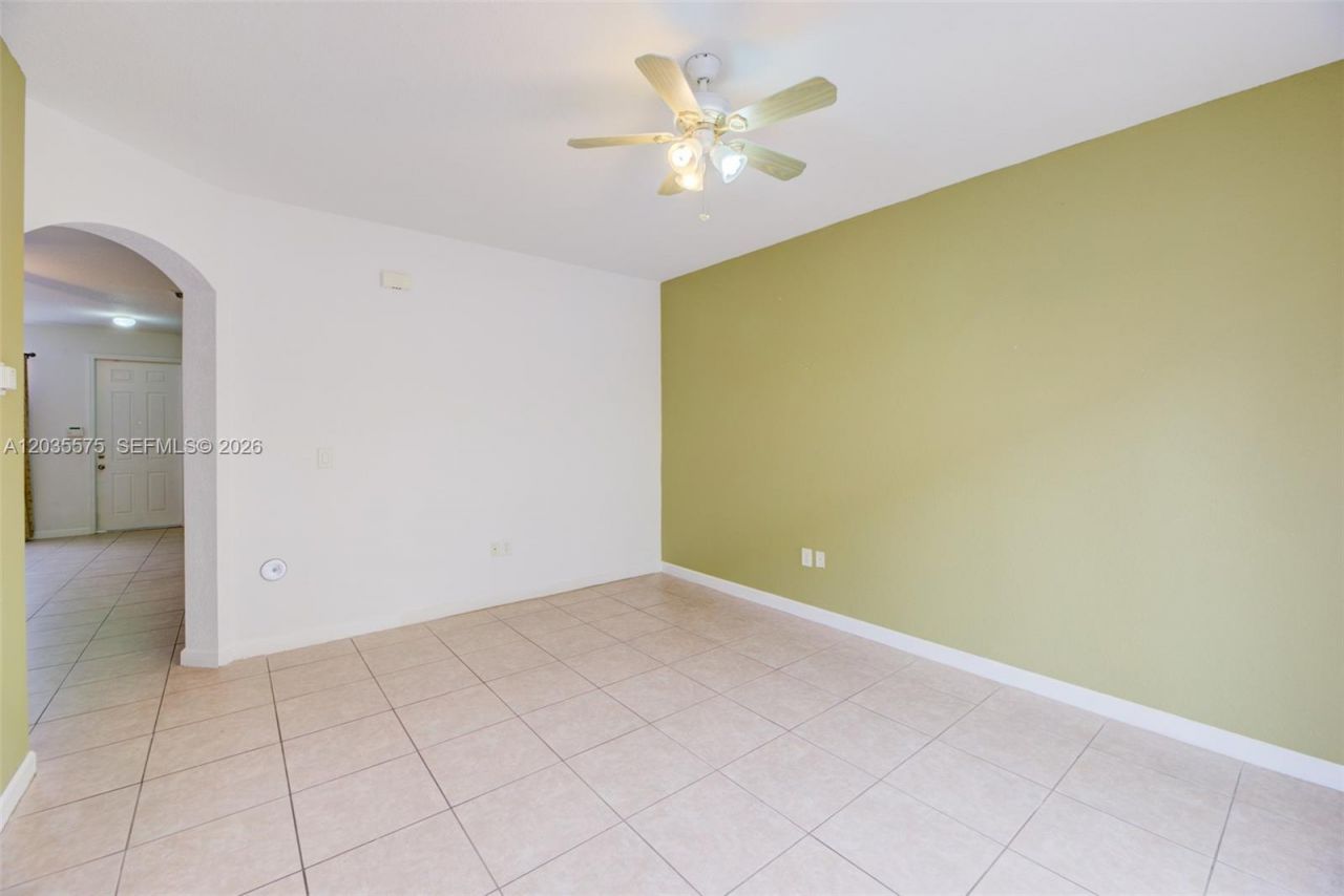 12842 SW 135th St, Unit 12842, Miami, FL 33186 Photo