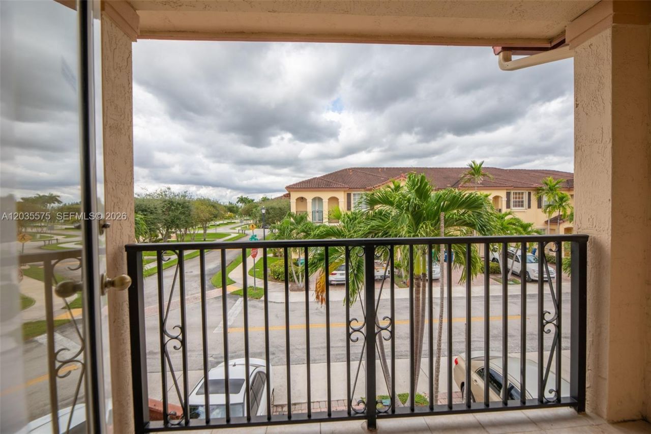 12842 SW 135th St, Unit 12842, Miami, FL 33186 Photo