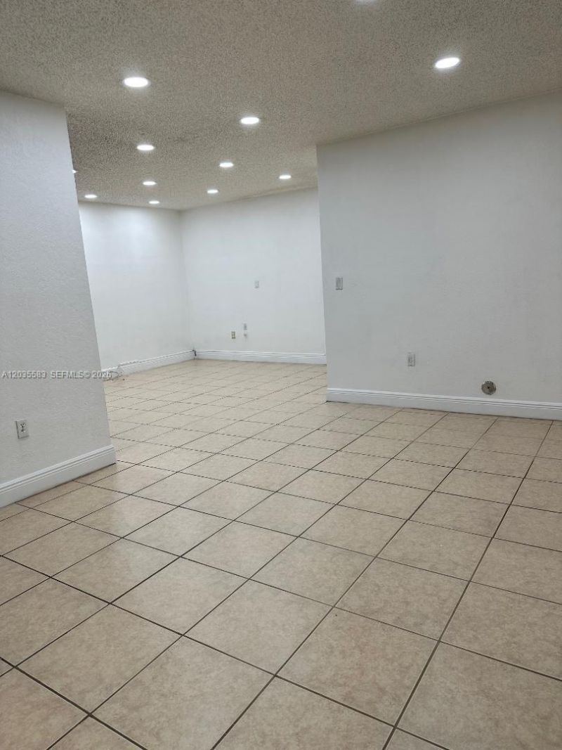 7205 W 3rd Ave , Hialeah, FL 33014 Photo