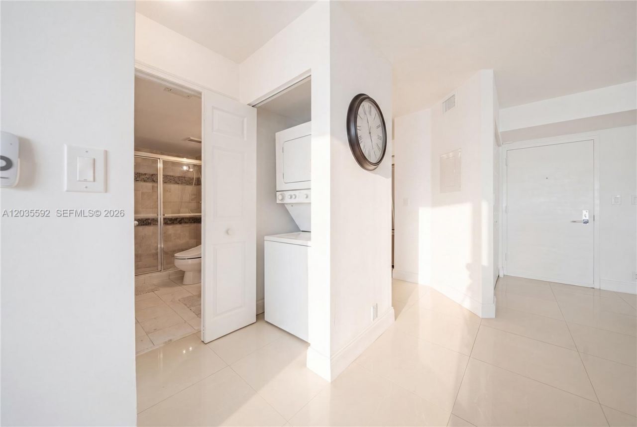 3530 Mystic Pointe Dr, Unit 2013, Aventura, FL 33180 Photo