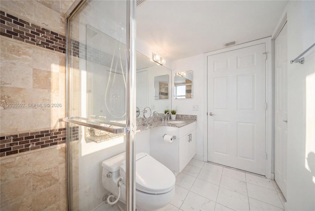 3530 Mystic Pointe Dr, Unit 2013, Aventura, FL 33180 Photo
