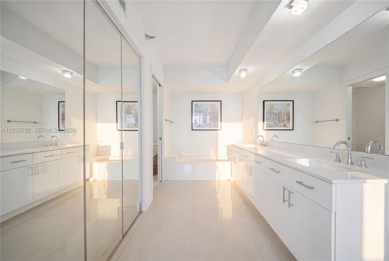3530 Mystic Pointe Dr, Unit 2013, Aventura, FL 33180 Photo