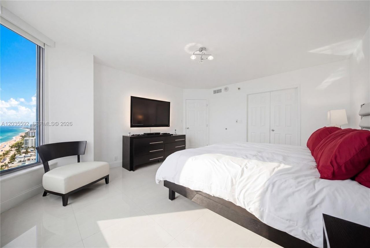 3530 Mystic Pointe Dr, Unit 2013, Aventura, FL 33180 Photo