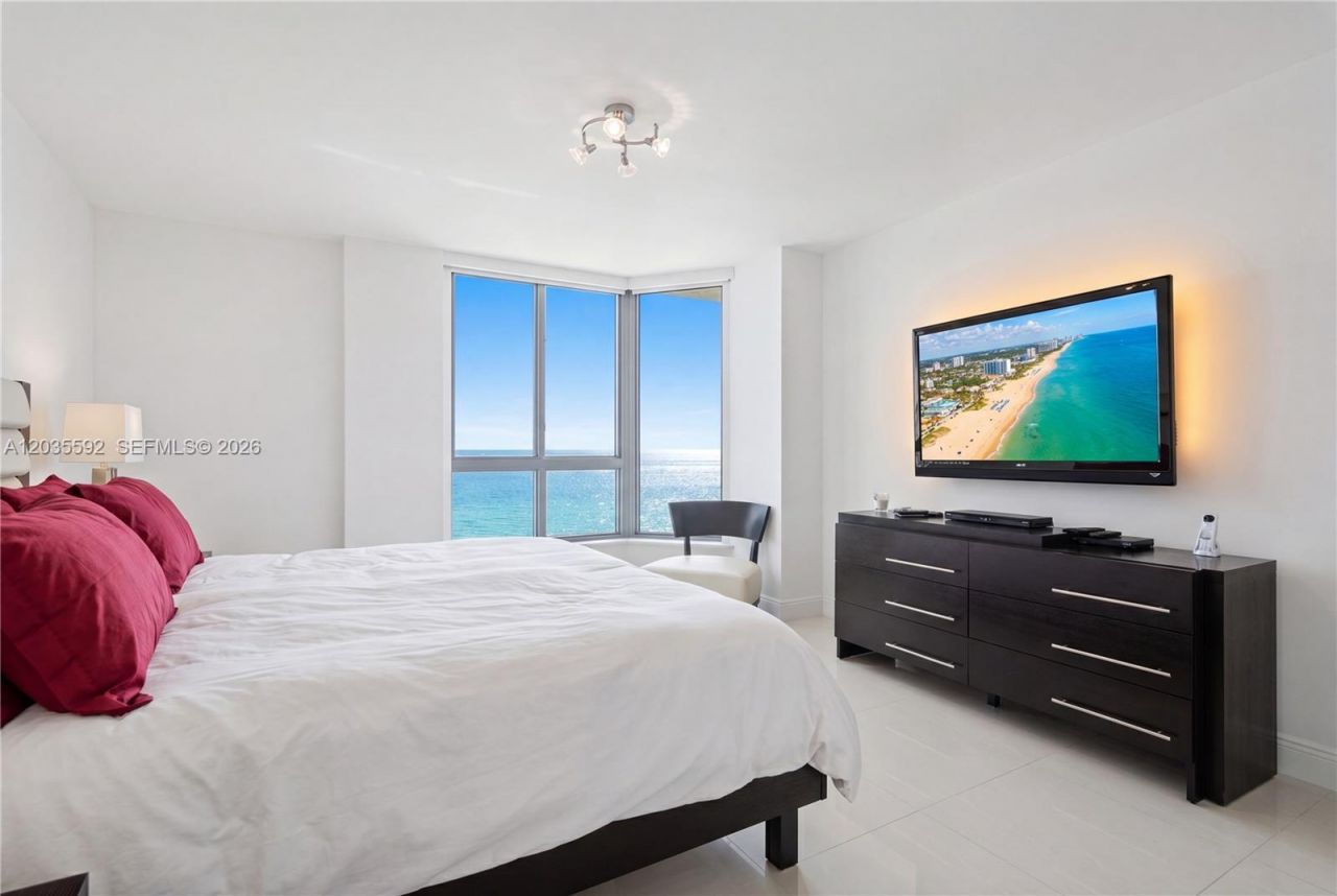 3530 Mystic Pointe Dr, Unit 2013, Aventura, FL 33180 Photo