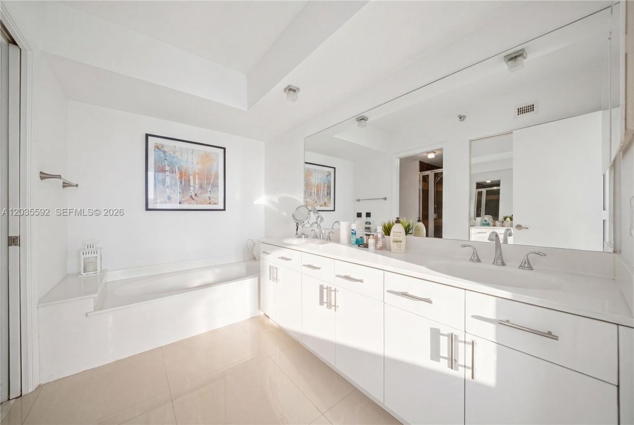 3530 Mystic Pointe Dr, Unit 2013, Aventura, FL 33180 Photo