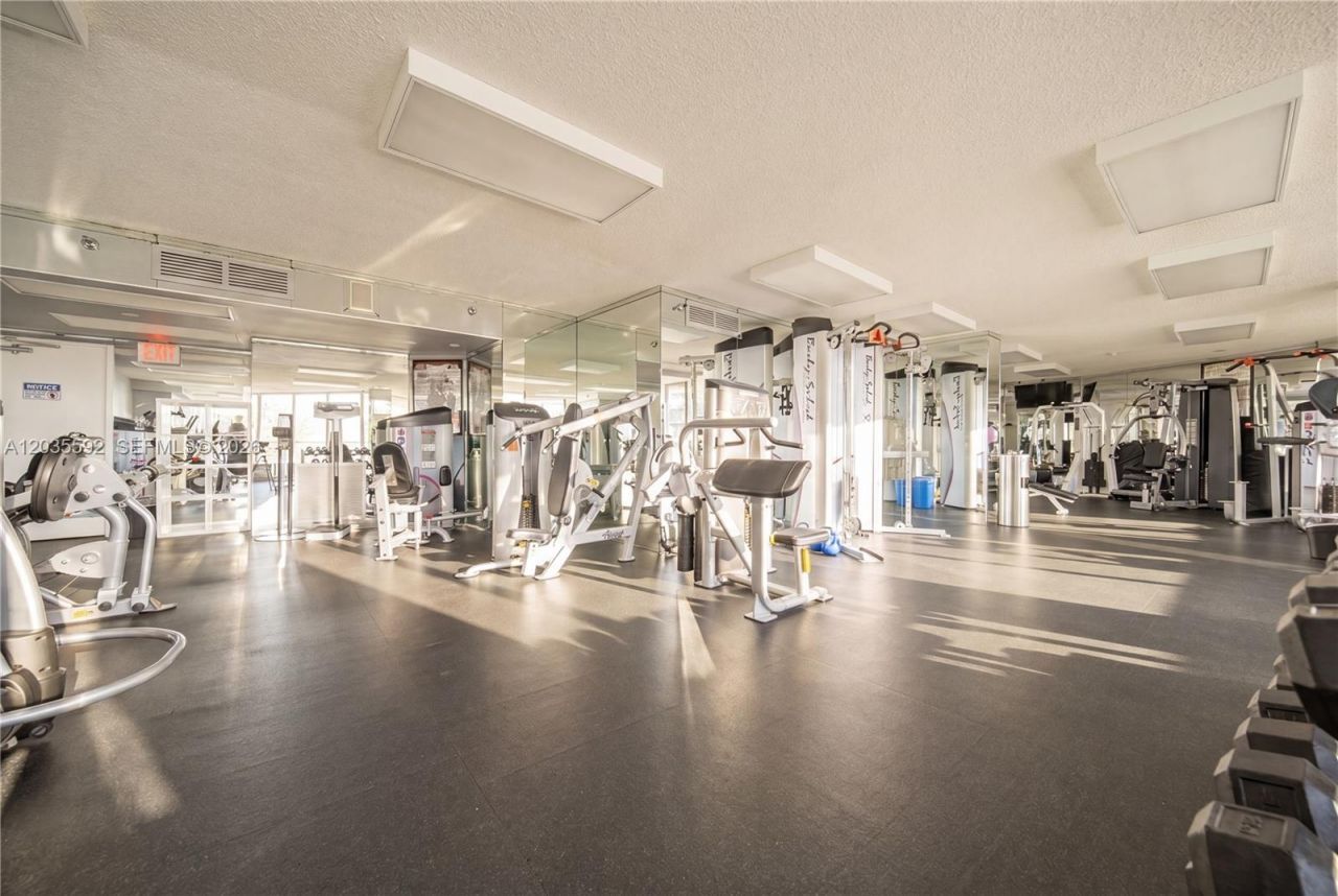3530 Mystic Pointe Dr, Unit 2013, Aventura, FL 33180 Photo