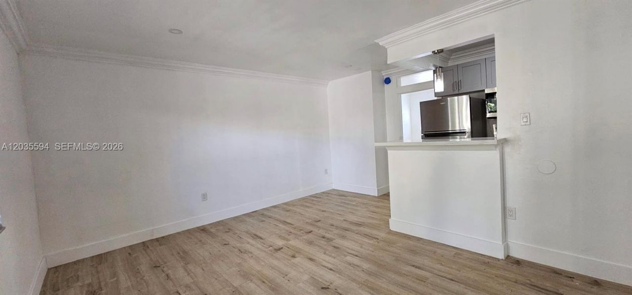 6330 SW 79th St , Unit 19, South Miami, FL 33143 Photo