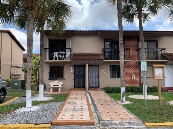 Unit 602, Miami, FL 33165