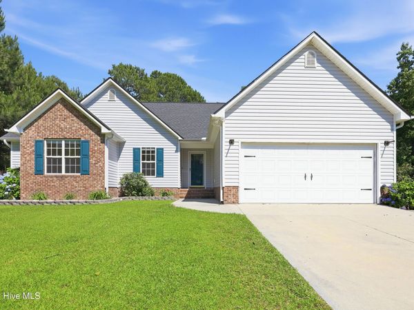120 Walnut Hills Drive, Richlands, NC 28574