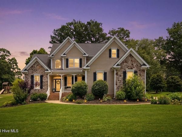 732 Parkridge Drive, Clayton, NC 27527