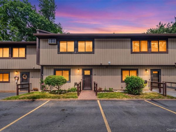 1505 Chelsea Cove S, Hopewell Junction, NY 12533