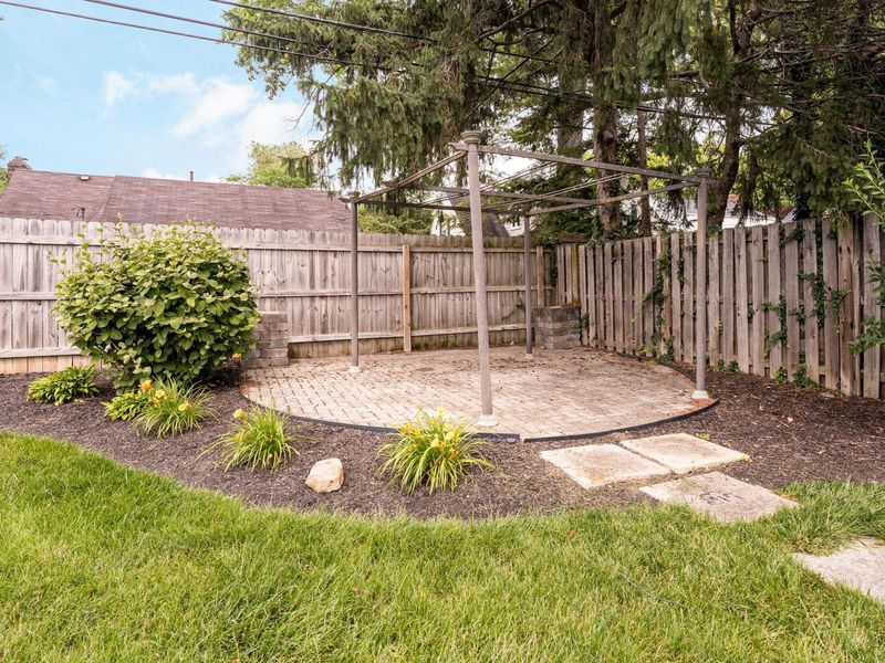2398 Beverly Place, Columbus, OH 43209 Photo 35