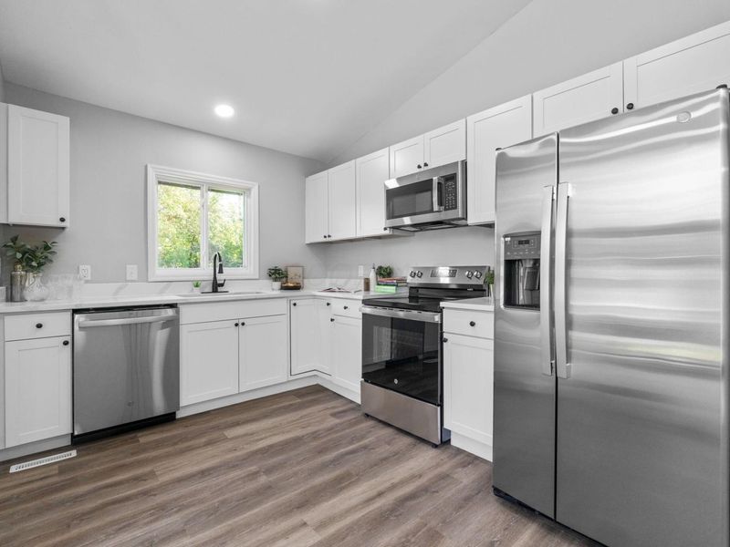 840 Mark Place, Columbus, OH 43204 Photo 16