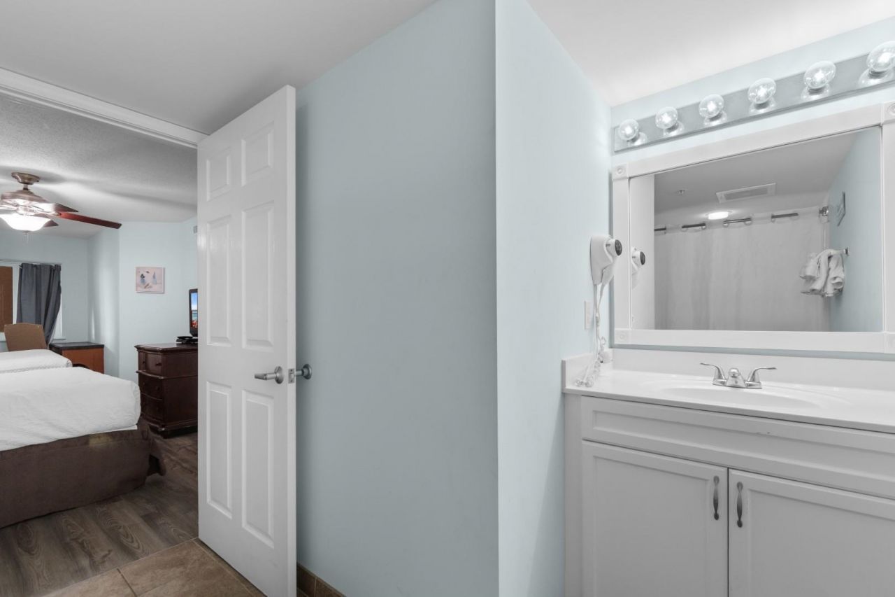 1321 S Ocean Blvd.  Photo 24
