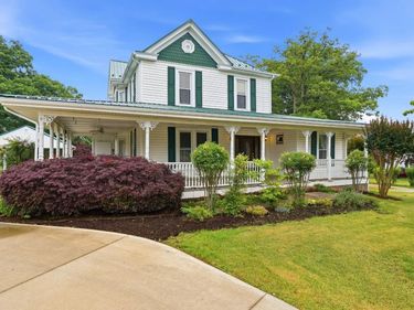 212 Music Street S, Gretna, VA 24557