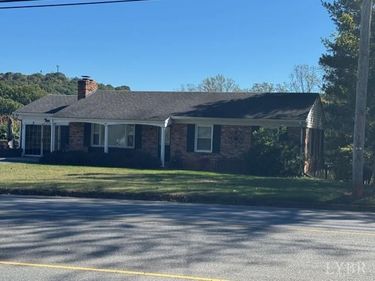899 Burks Hill Rd, Bedford, VA 24523