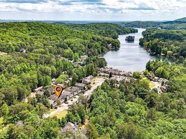 193 Lakeside Drive , Waleska, GA 30183