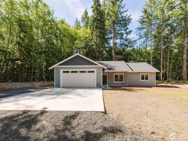 61 E Olyview Place, Grapeview, WA 98546