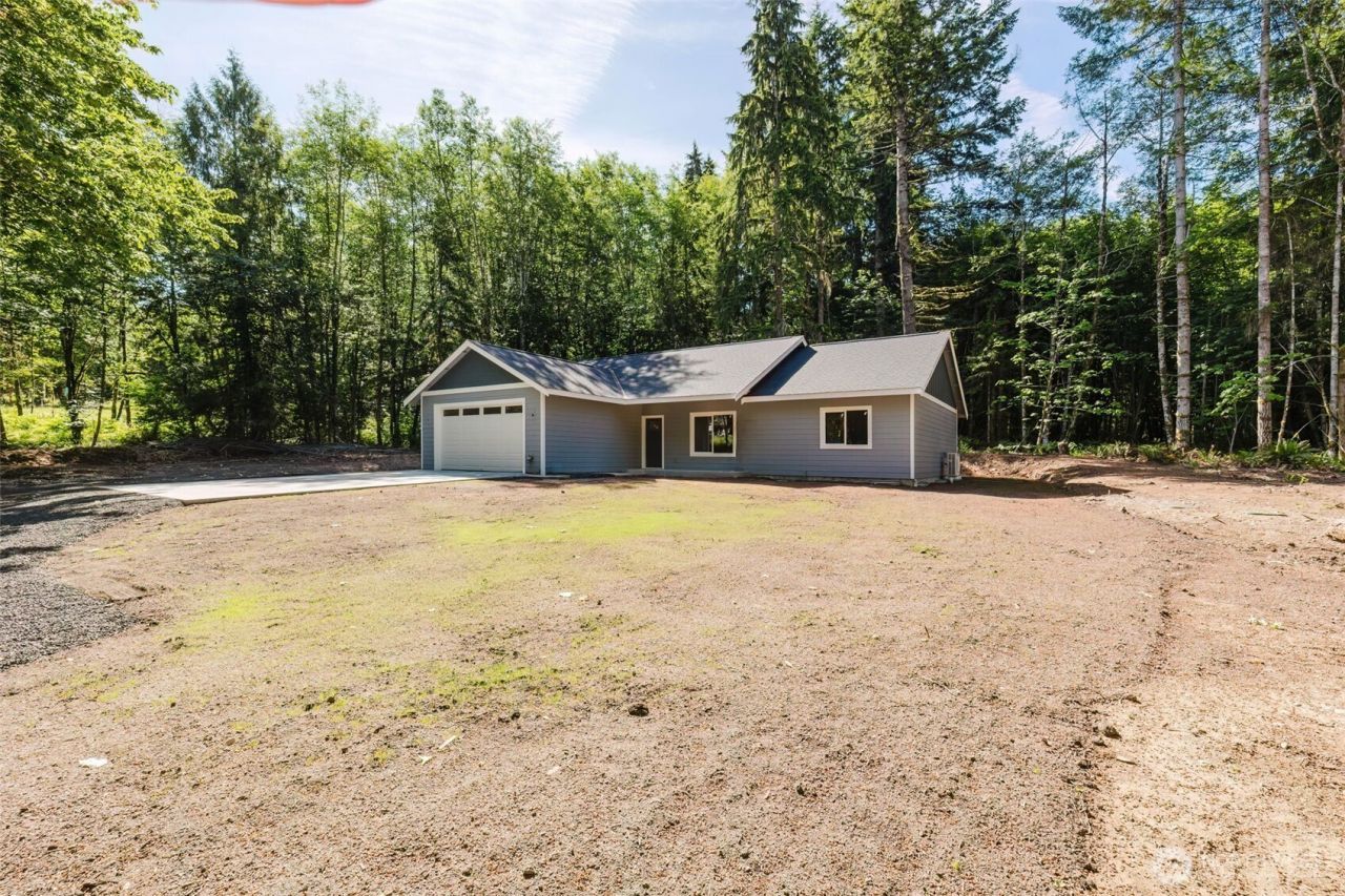 61 E Olyview Place, Grapeview, WA 98546