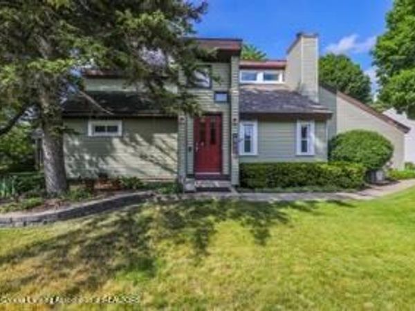 803 Wildemere Drive, Mason, MI 48854