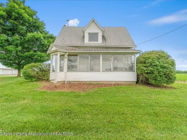 6092 S Airport Road, St. Johns, MI 48879