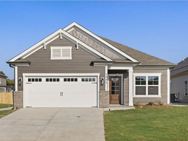 2884 Discovery Drive, Unit 104, Cleveland, TN 37312