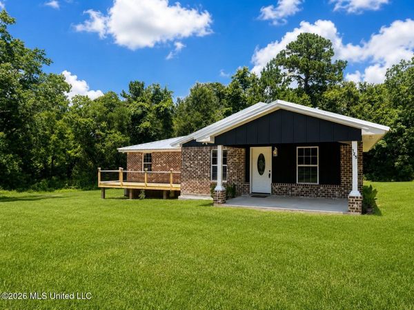 125 7th Avenue, Carriere, MS 39426