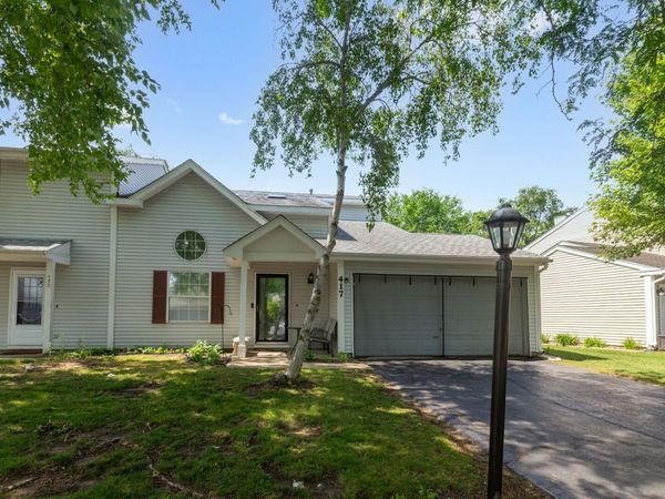 417 Newbury Drive , Island Lake, IL 60042