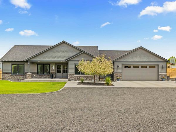 2581 26th St., Clarkston, WA 99403