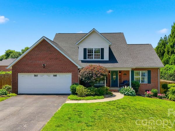 4005 Brickfield Street, Hickory, NC 28602
