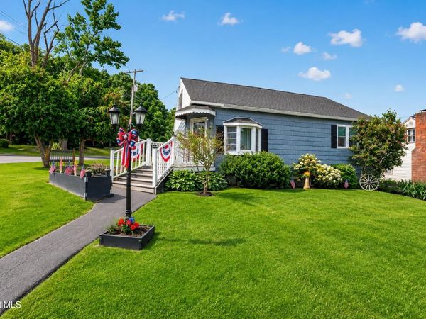 2 Neptune Street, Rensselaer, NY 12144