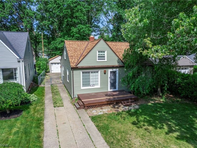 168 Beck Road, Avon Lake, OH 44012 Photo 2
