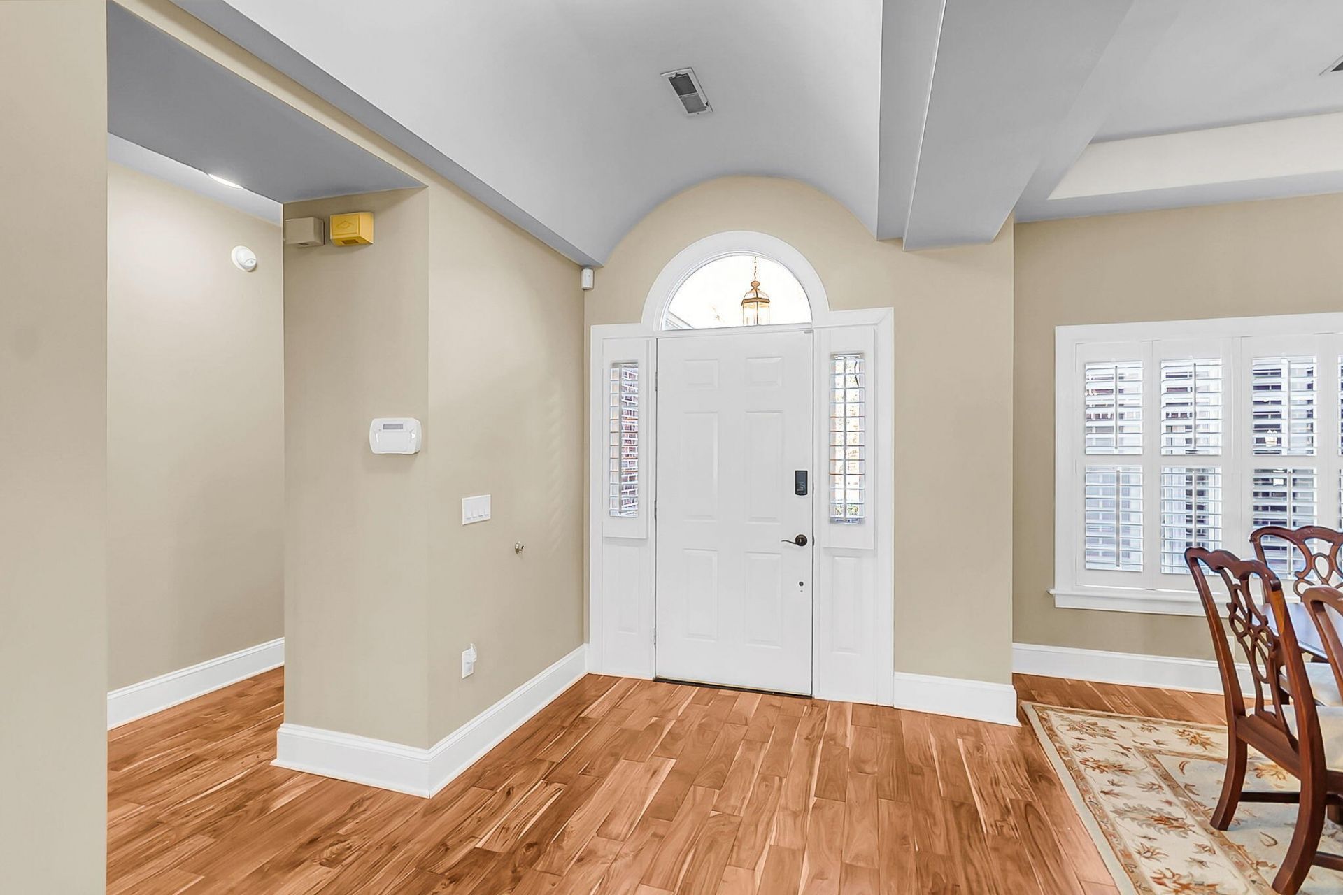 763 Hamlet Circle Photo 33