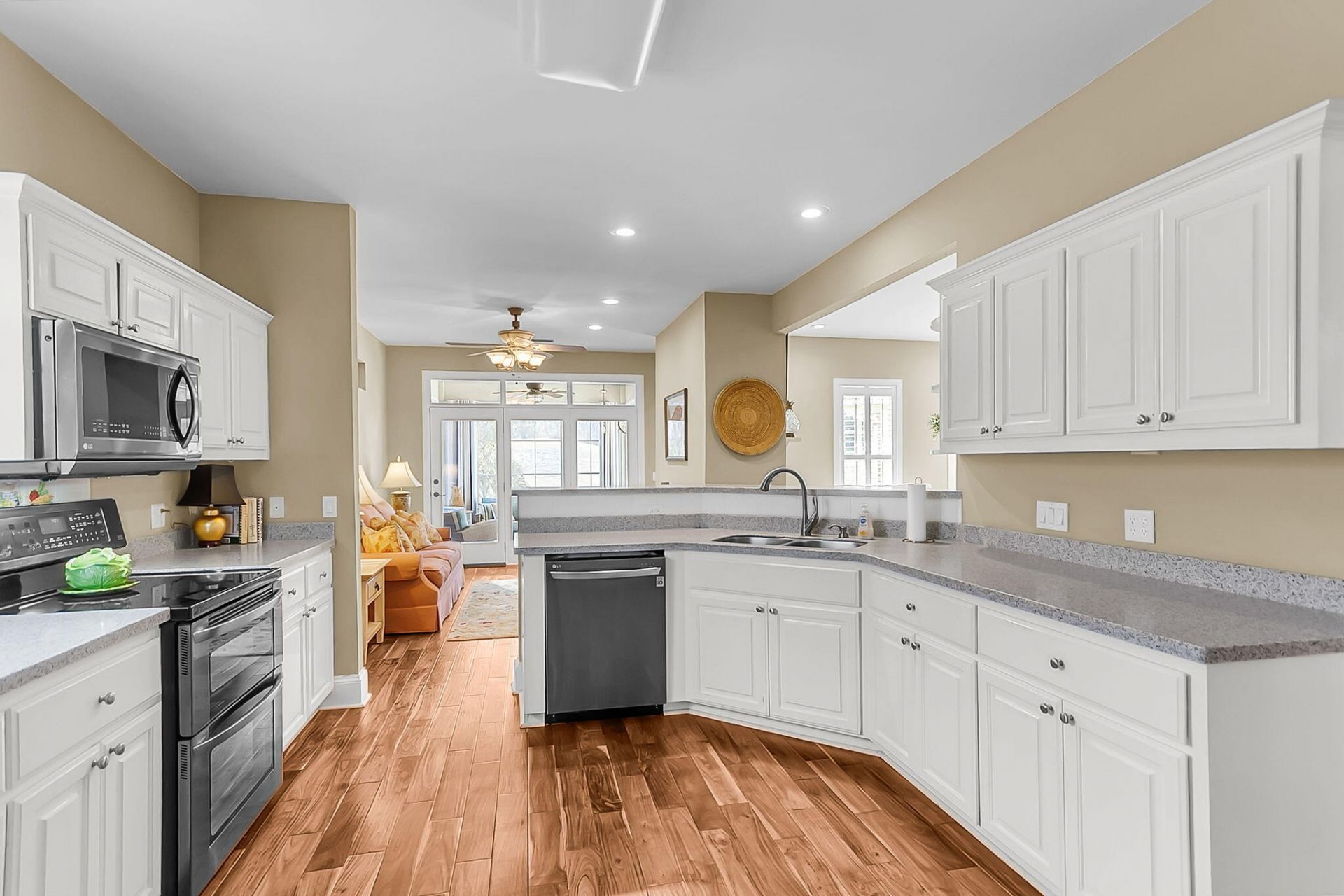 763 Hamlet Circle Photo 41