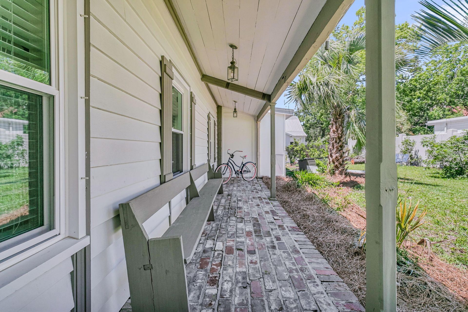 1462 N Point Lane Photo 7