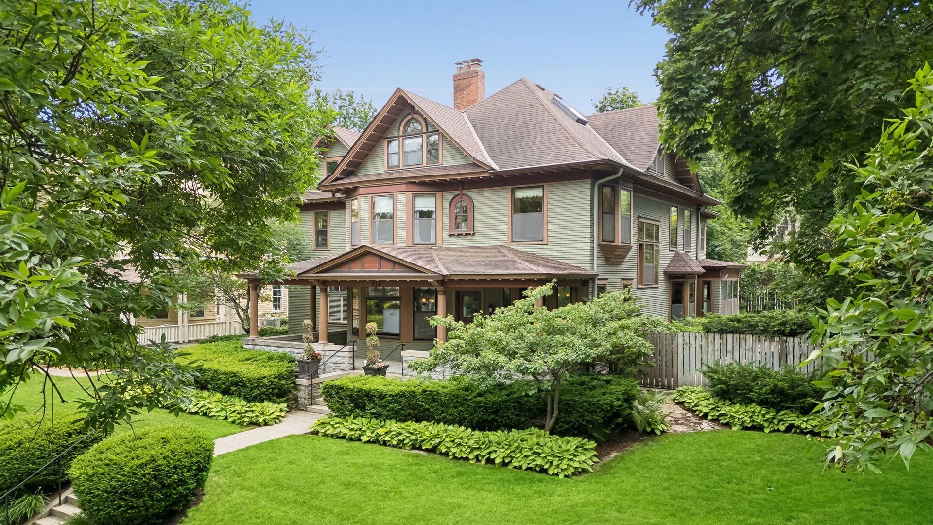818 Goodrich Avenue , Saint Paul, MN 55105