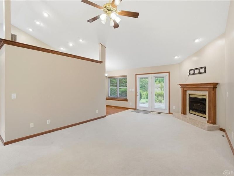 75 Myers Farm Court, Springboro, OH 45066 Photo 4