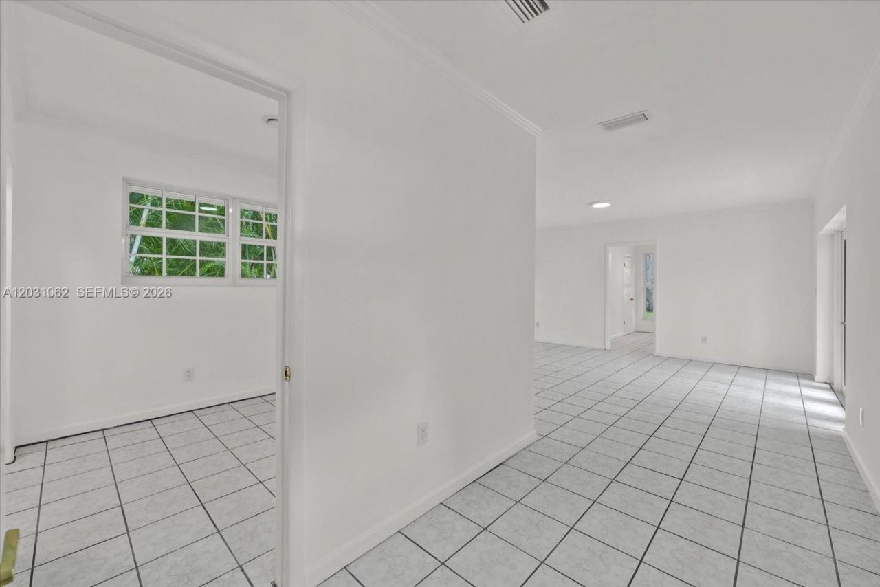 2850 Natoma St , Miami, FL 33133 Photo