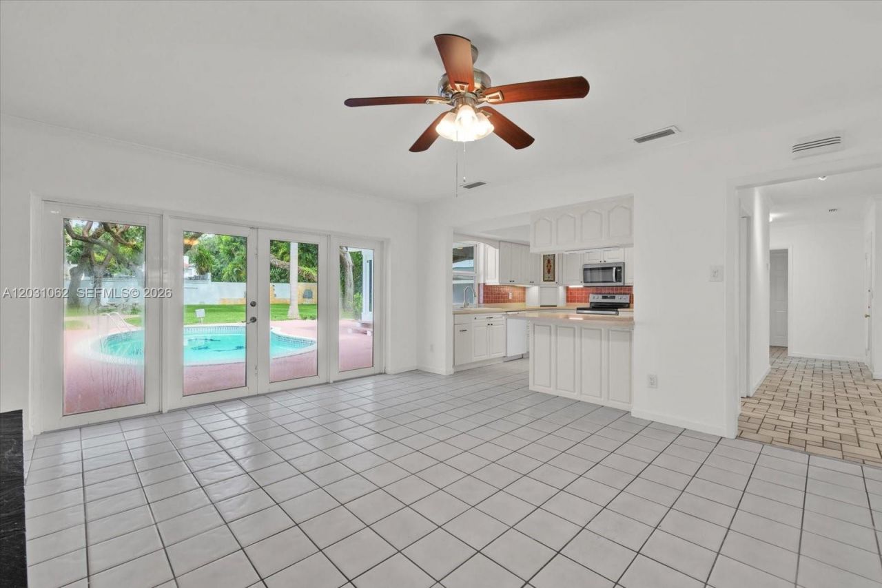 2850 Natoma St , Miami, FL 33133 Photo