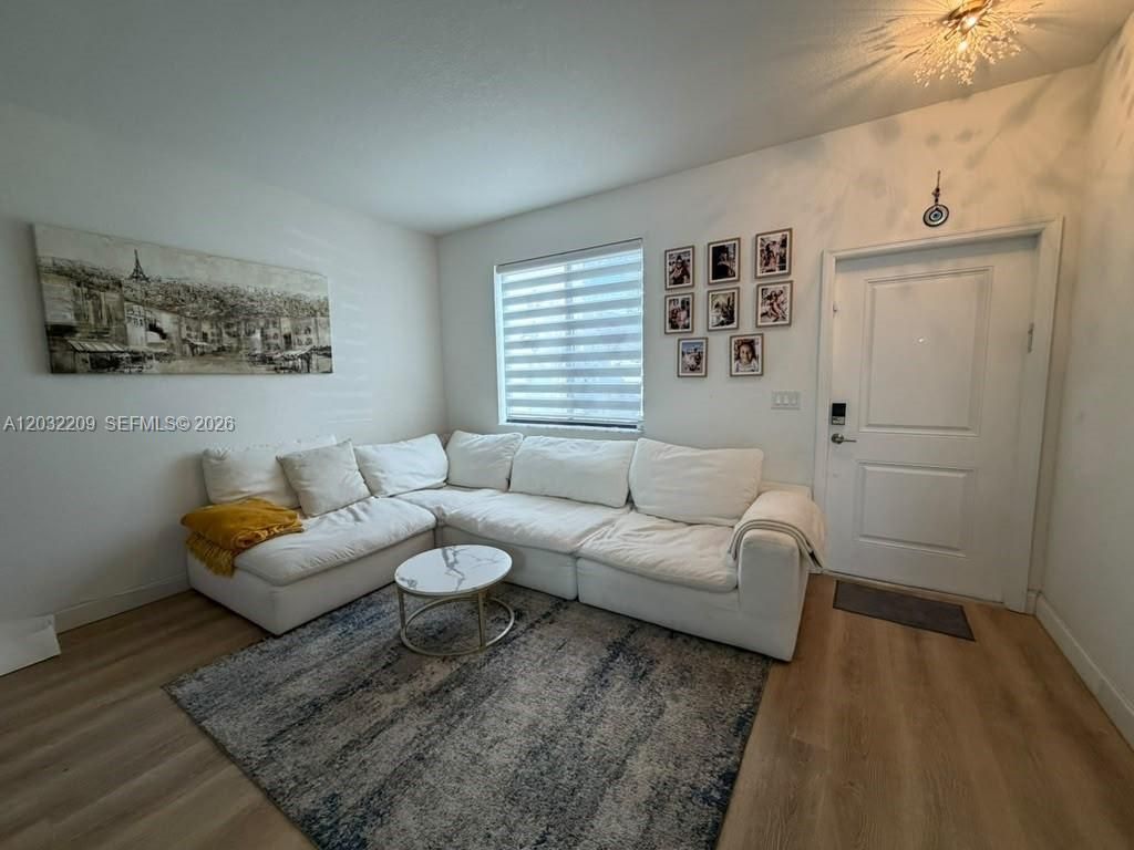 20731 NE 7th Pl, Unit 20731, Miami, FL 33179 Photo
