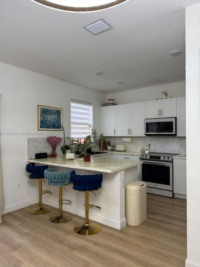 20731 NE 7th Pl, Unit 20731, Miami, FL 33179 Photo