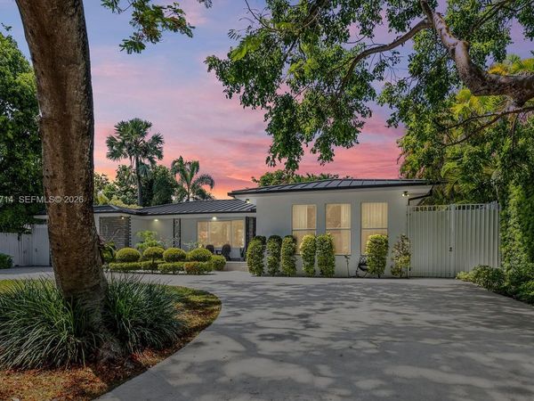 533 NE 52 Ter , Unit ., Miami, FL 33137