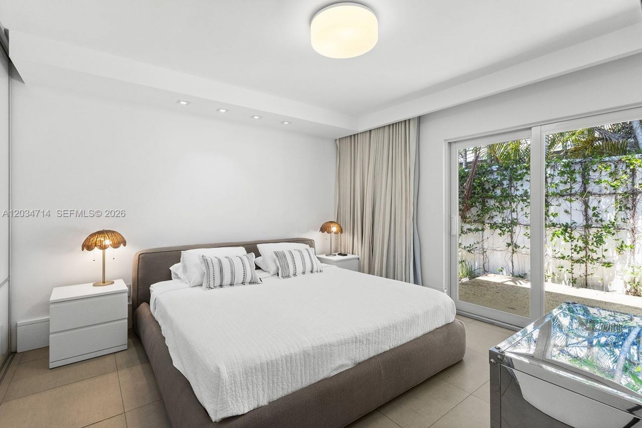 533 NE 52 Ter, Unit ., Miami, FL 33137 Photo