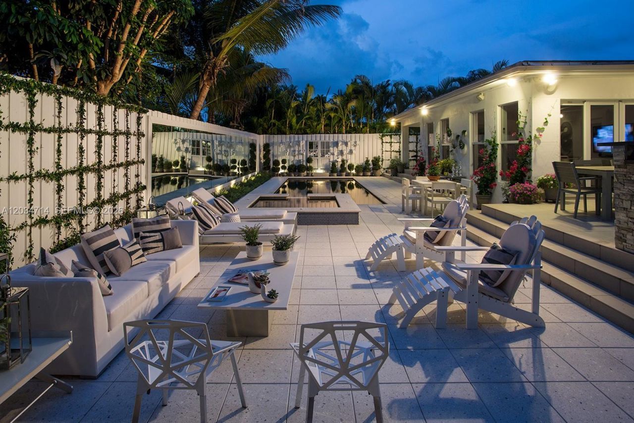 533 NE 52 Ter , Unit ., Miami, FL 33137 Photo