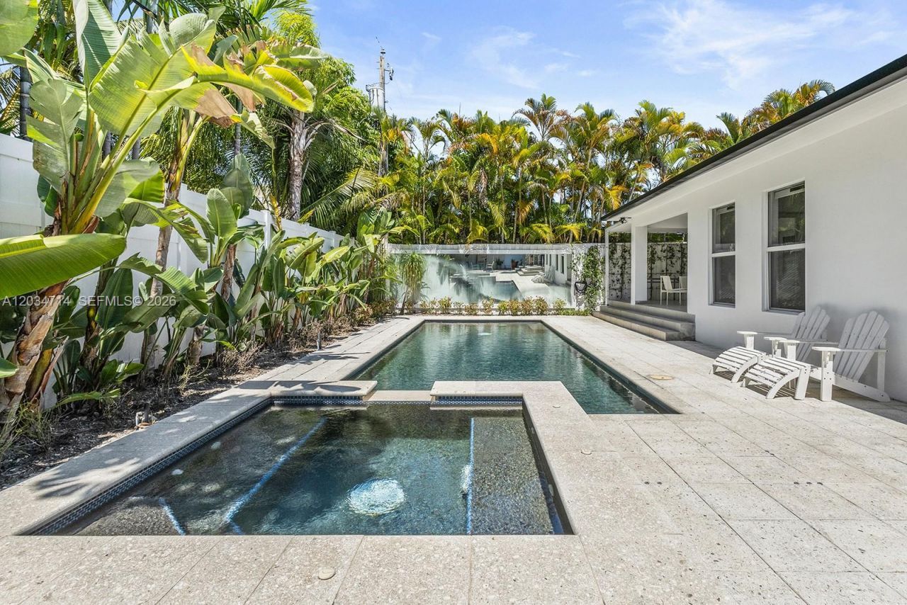 533 NE 52 Ter, Unit ., Miami, FL 33137 Photo