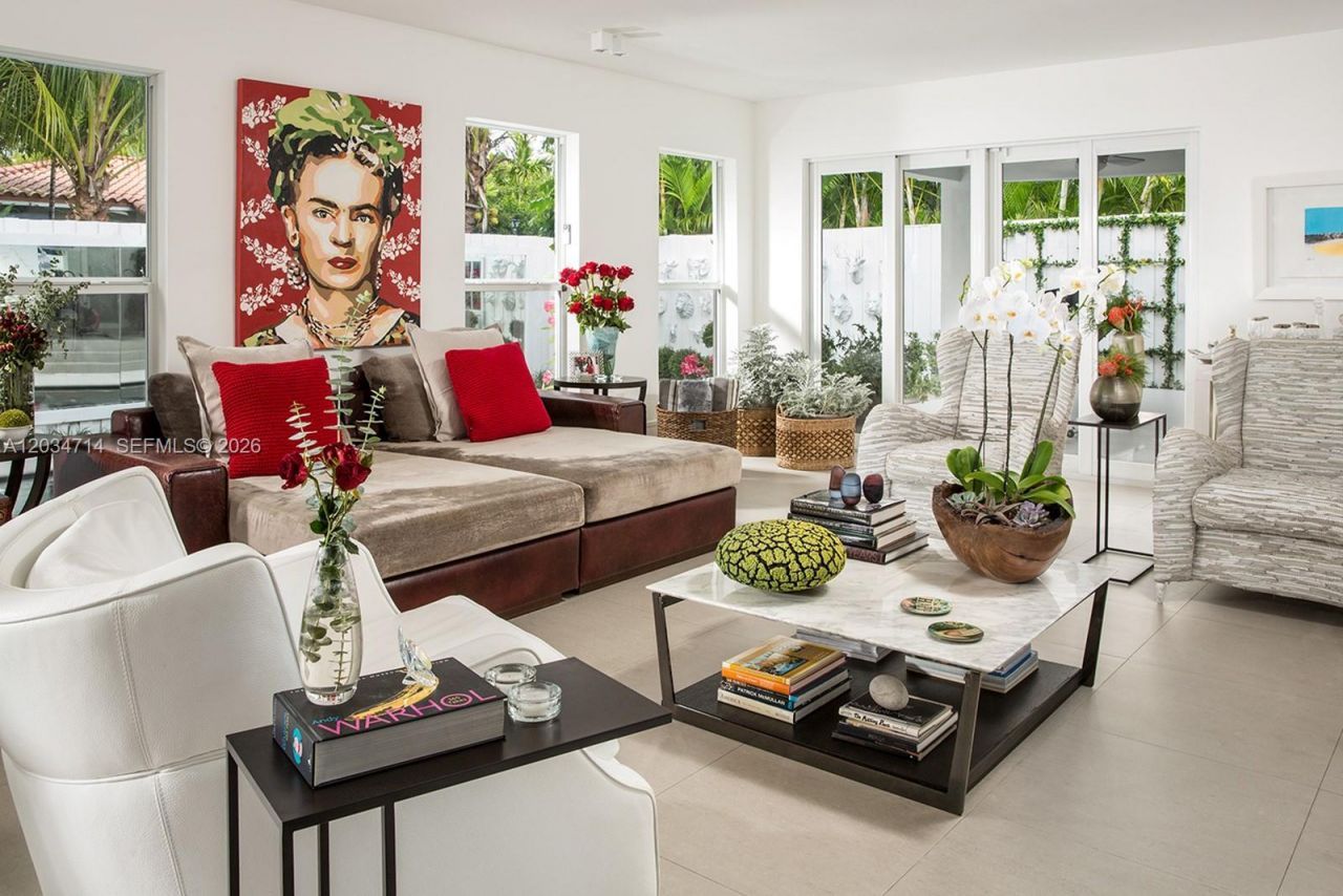 533 NE 52 Ter , Unit ., Miami, FL 33137 Photo
